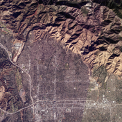 Dissonant Ecotones, Fractured Strata: Histories of Environmental Anthropology