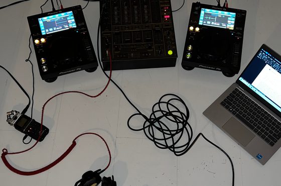 DJing to Grasp Social Things: Imagining a Mixing Ethnography