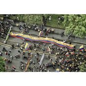 #SOSColombia: Dispatches and Reflections from El Paro Nacional / #SOSColombia: Comunicados y reflexiones desde el paro nacional